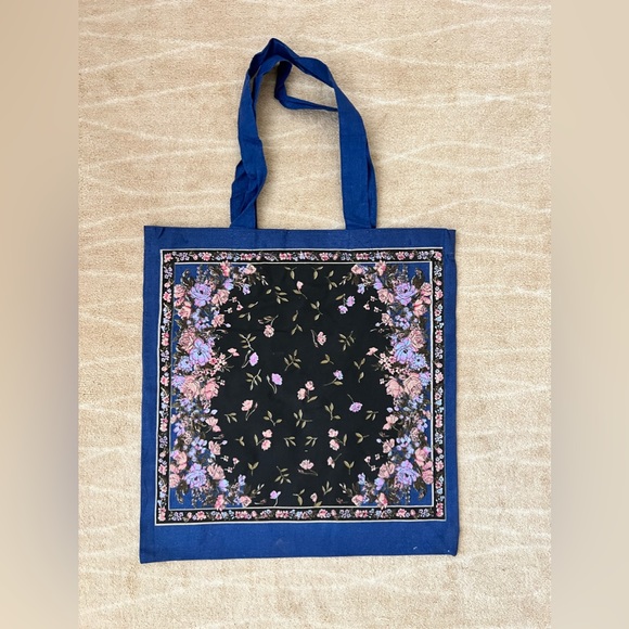New Rouje tote bag - Picture 2 of 3